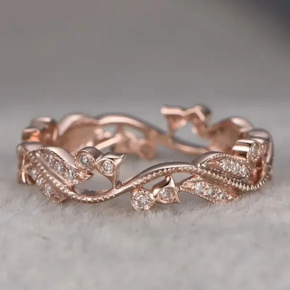 Women's flower ring rose gold plated w/ rhinestone size 6 to 9 - Picture 4 of 5